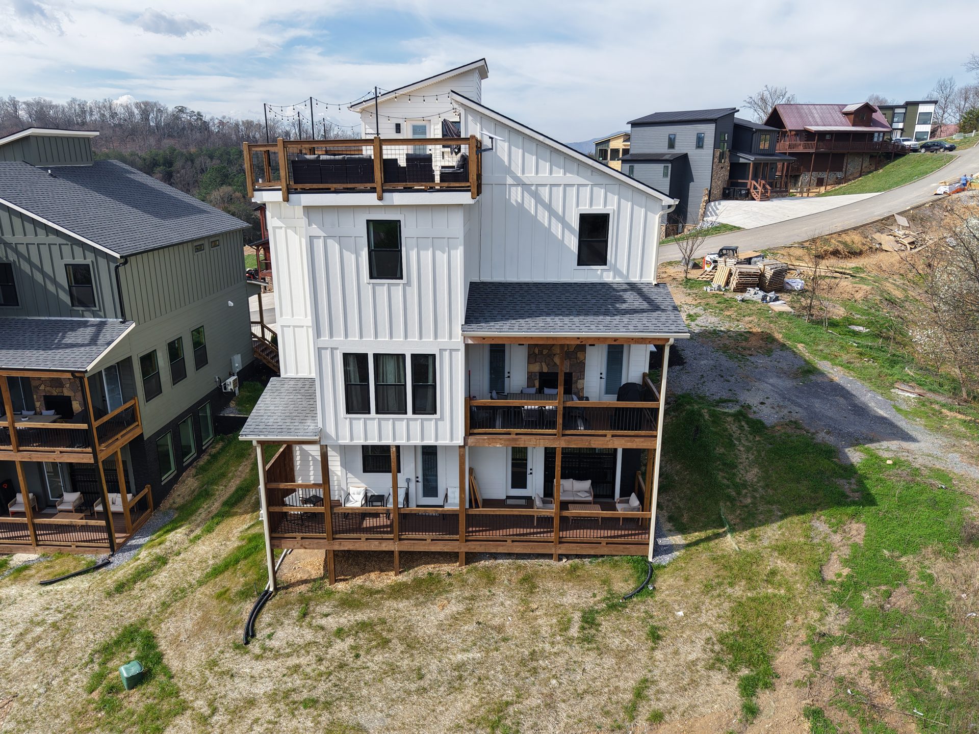 White Farmhouse Mountain Cabin — Sevierville, Cabins & Homes by Donnie Allen